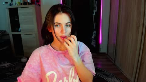 Nicky Weekends online show from January 30, 6:35 am