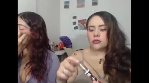 Nickyandcam online show from November 21, 10:52 pm