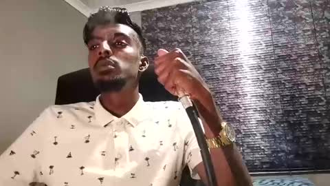 Snapshot of nickyle63 chatting on February 23, 6:56 pm james online show from February 23, 6:56 pm