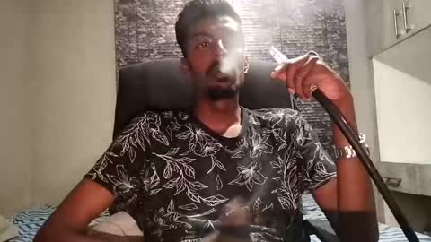 Snapshot of nickyle63 chatting on March 3, 8:32 pm james online show from March 3, 8:32 pm