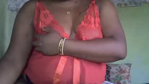 Snapshot of nickyplayer002 chatting on April 14, 10:43 am nickyplayer002 online show from April 14, 10:43 am