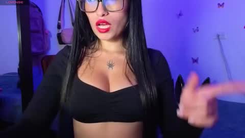 Nicolle online show from November 30, 10:03 pm