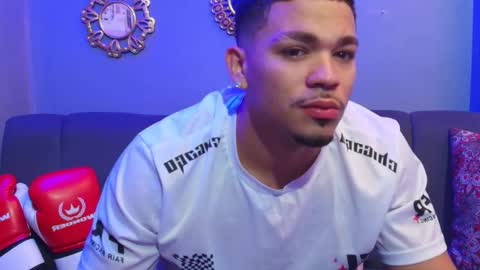 nico_blaze7 online show from February 24, 12:36 pm