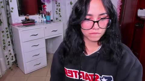 Nico online show from December 7, 3:25 am