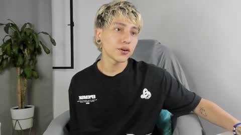 Nico  online show from October 28, 3:14 pm