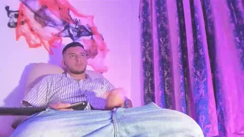 Nicolas online show from October 26, 2:06 am