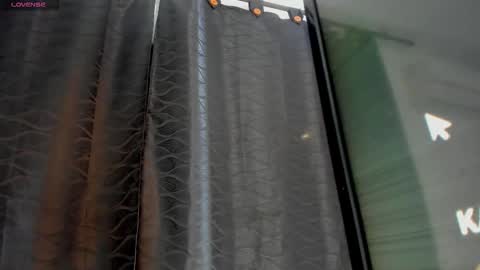 Snapshot of nicohillx chatting on January 17, 5:23 am nicohillx online show from January 17, 5:23 am