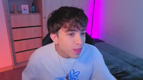 Nicolas online show from October 10, 8:08 pm