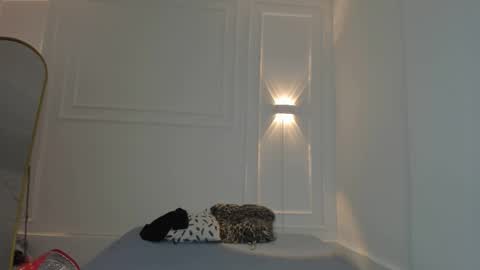 nicol_and_thiago_212 online show from March 5, 8:27 pm