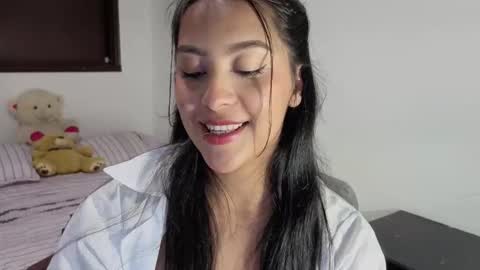 Snapshot of nicol_banner chatting on November 27, 6:15 am nicol_banner online show from November 27, 6:15 am