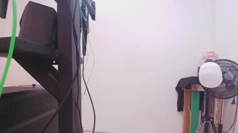 Nicol online show from December 22, 7:21 pm