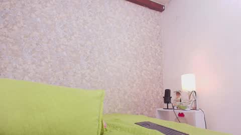 Nicol online show from January 22, 7:24 pm