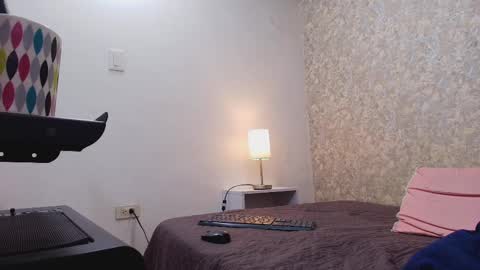 Nicol online show from September 9, 7:24 pm