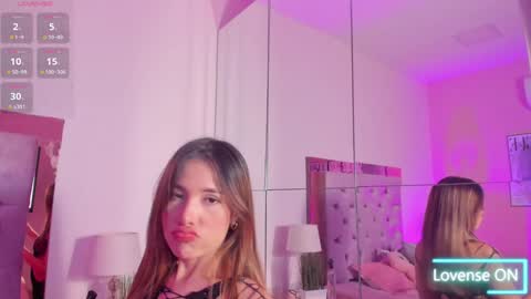 Snapshot of nicol_gw chatting on December 10, 11:19 pm Nicol online show from December 10, 11:19 pm