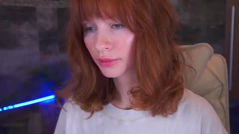 Nicol Moonn online show from December 2, 6:41 am