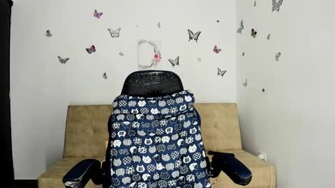 Snapshot of nicol_swift_ chatting on January 30, 5:41 am Nicol online show from January 30, 5:41 am