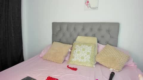 Snapshot of nicol_swift_ chatting on September 30, 1:10 am Nicol online show from September 30, 1:10 am