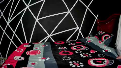 Snapshot of nicolas_and_alexa chatting on December 14, 8:09 am nicolas_and_alexa online show from December 14, 8:09 am