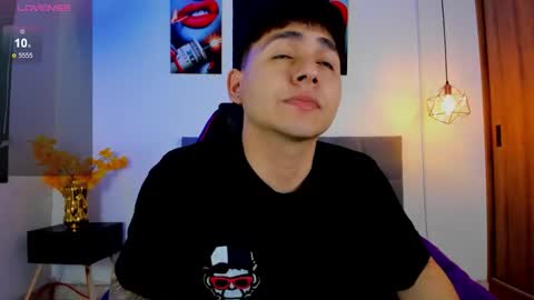 nicolas_james_sc online show from October 27, 1:48 pm