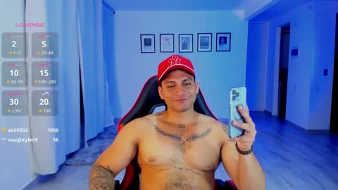 nicolas_montoya online show from November 5, 4:12 am