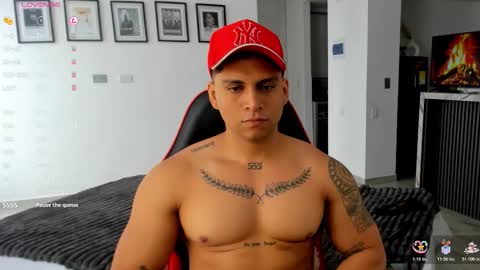 nicolas_montoya online show from November 7, 5:35 pm