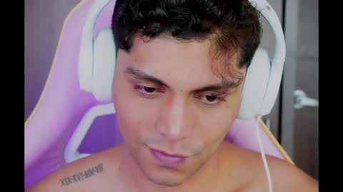 nicolas_montoya online show from April 30, 6:03 pm