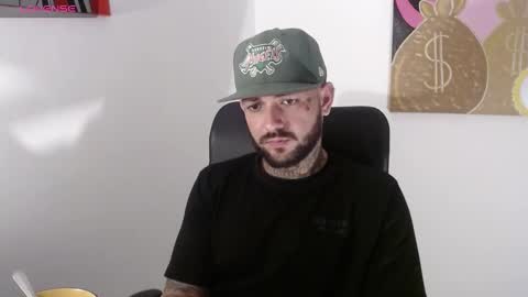 nicolas online show from January 27, 3:26 am