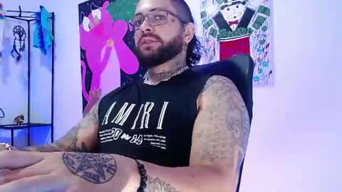 Snapshot of nicolas_torres99 chatting on June 12, 8:19 pm nicolas online show from June 12, 8:19 pm