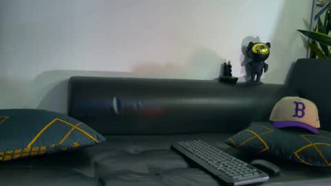 Nicolas online show from November 6, 3:18 am