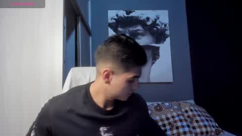 Snapshot of nicolasmuscle chatting on June 26, 4:11 pm Andres online show from June 26, 4:11 pm