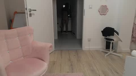 Secret Amateur HuGirl online show from April 27, 9:24 pm