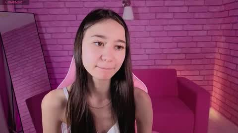 Nicole online show from March 10, 7:57 am