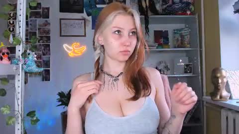 Nicole online show from July 12, 2:13 am