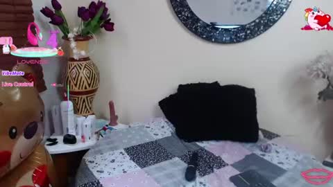 Snapshot of nicole_santana_ chatting on July 9, 9:41 pm Nicole Santana online show from July 9, 9:41 pm