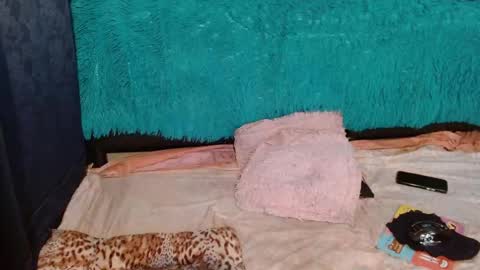  Anna Nicole  online show from December 14, 3:50 pm