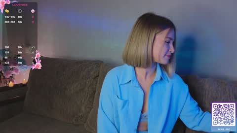 Snapshot of nicole_w00 chatting on December 5, 11:05 am Nicole online show from December 5, 11:05 am