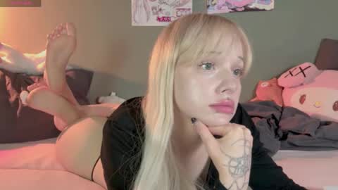 Mary online show from May 16, 1:02 am