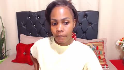 Nicole Chanel online show from December 18, 2:32 am