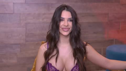 Nicole online show from January 5, 5:27 pm