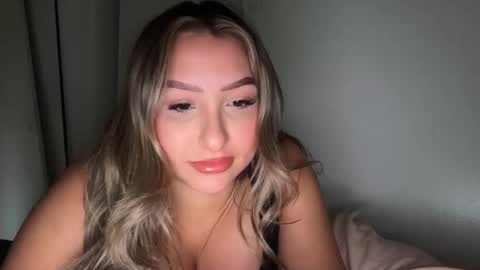 nicolelovesyou444 online show from November 19, 1:33 pm