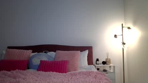 Snapshot of nicolesarahx chatting on July 27, 11:56 pm Sarah online show from July 27, 11:56 pm