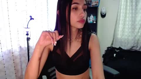 Nicole online show from November 13, 9:14 pm