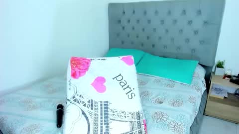  ELIZABETH  online show from February 15, 2:03 pm