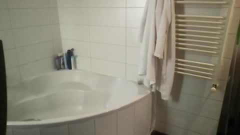 Snapshot of nicolino1020 chatting on September 19, 11:11 am nicolino1020 online show from September 19, 11:11 am