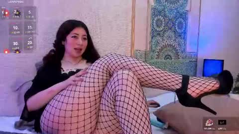 Snapshot of nicolle_evanss_ chatting on June 17, 3:53 am nicolle_evanss_ online show from June 17, 3:53 am