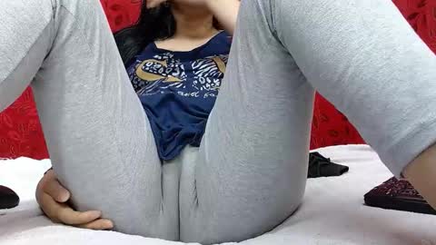 NICOLLE online show from January 7, 9:50 pm