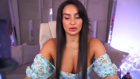 Nicole online show from July 17, 5:58 am