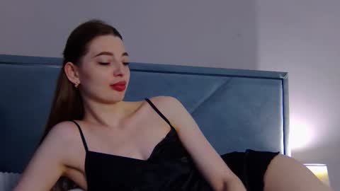Snapshot of nicolros chatting on March 29, 1:55 pm NicolRos online show from March 29, 1:55 pm