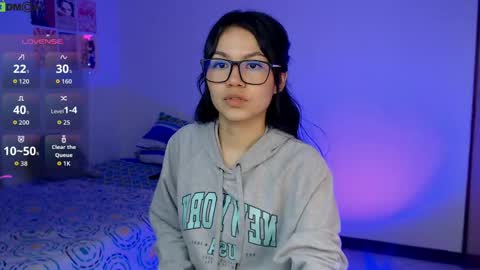 NicoRobin777 online show from May 24, 6:40 am