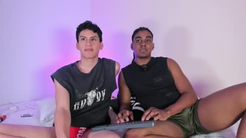 Snapshot of nicoymark1 chatting on February 19, 5:58 am Nico y Mark online show from February 19, 5:58 am